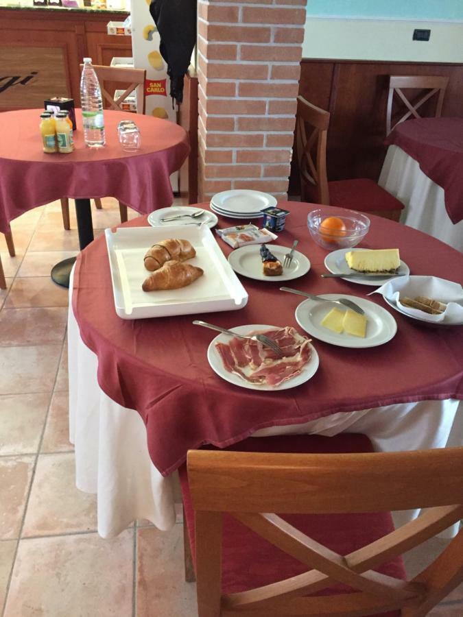 Albergo "Da Gigi" Celano Zewnętrze zdjęcie