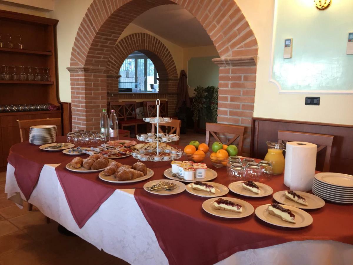 Albergo "Da Gigi" Celano Zewnętrze zdjęcie