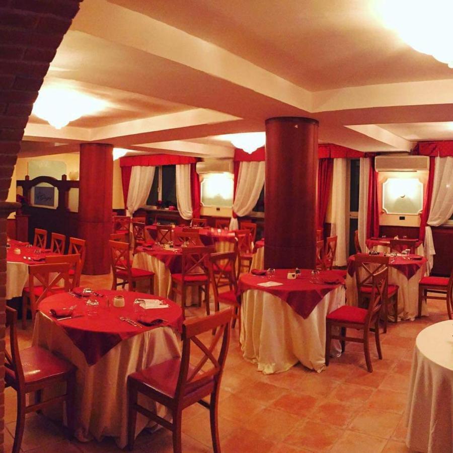 Albergo "Da Gigi" Celano Zewnętrze zdjęcie